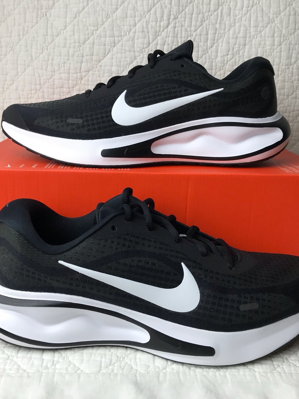 Nike Journey Run Shoes Men’s SZ 11 Black White FN0228-001